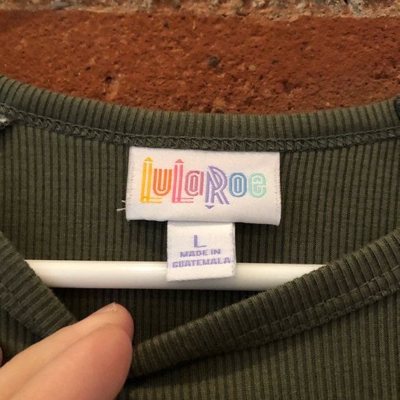 Lularoe Randy tee - Picture 2 of 2
